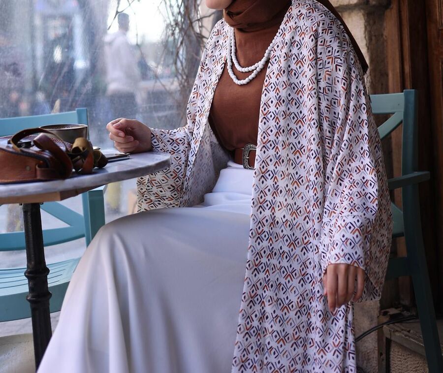 Bahar Etek-Ekru