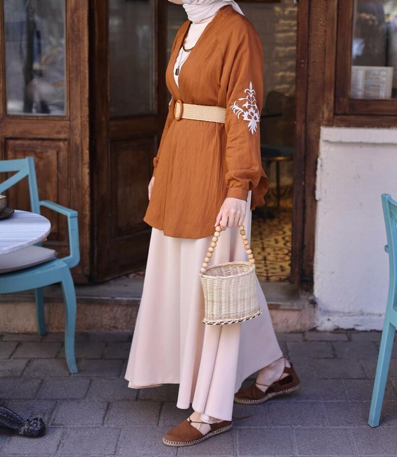 Bahar Etek-Taş