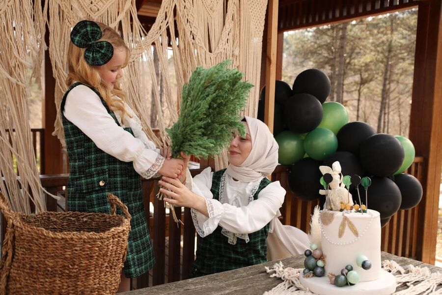 Buket Anne Elbise-Yeşil