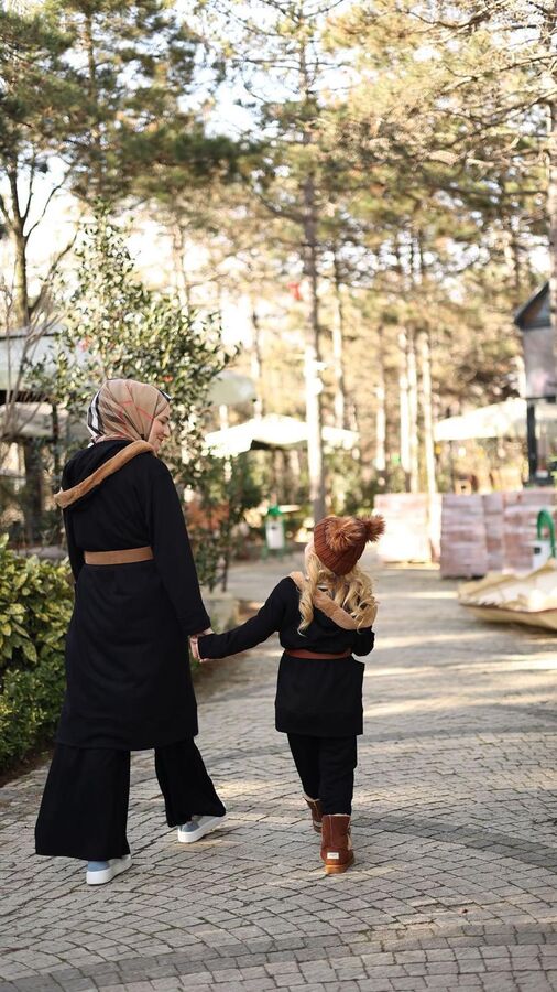 Çocuk Kahve Kürk Detaylı Takım-Siyah
