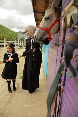 Hira Anne Elbise-Siyah - Thumbnail