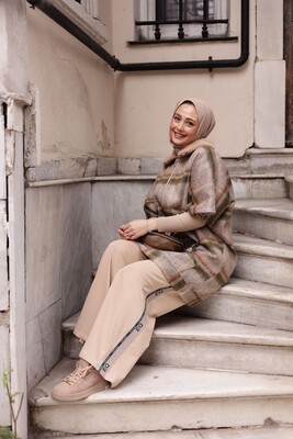 Esra Keküllüoğlu - Kadın Yeni Panço Takım Ekoseli Haki Kahve-Bej