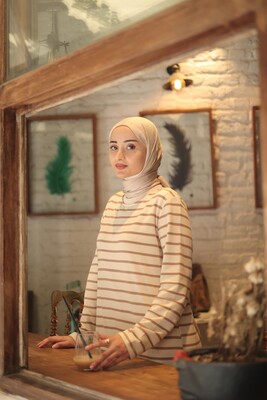 Esra Keküllüoğlu - Kadın Camel Çizgili Uzun Kollu Elbise-Bej