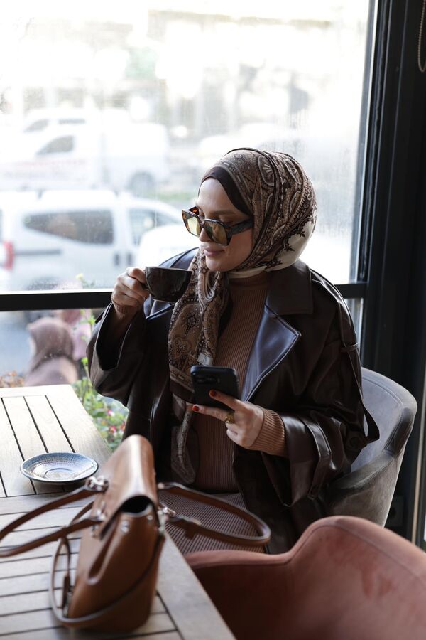 Kadın Hera Kap-Kahverengi