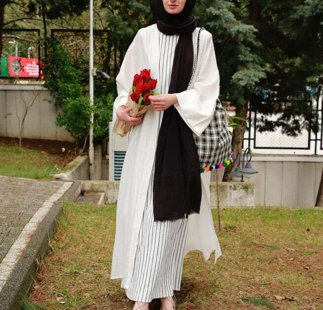 Zübeyde İçlik - Beyaz
